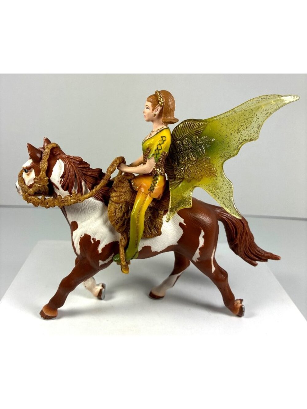 Schleich Bayala Tinuveel Elf 42044 with Pinto Horse